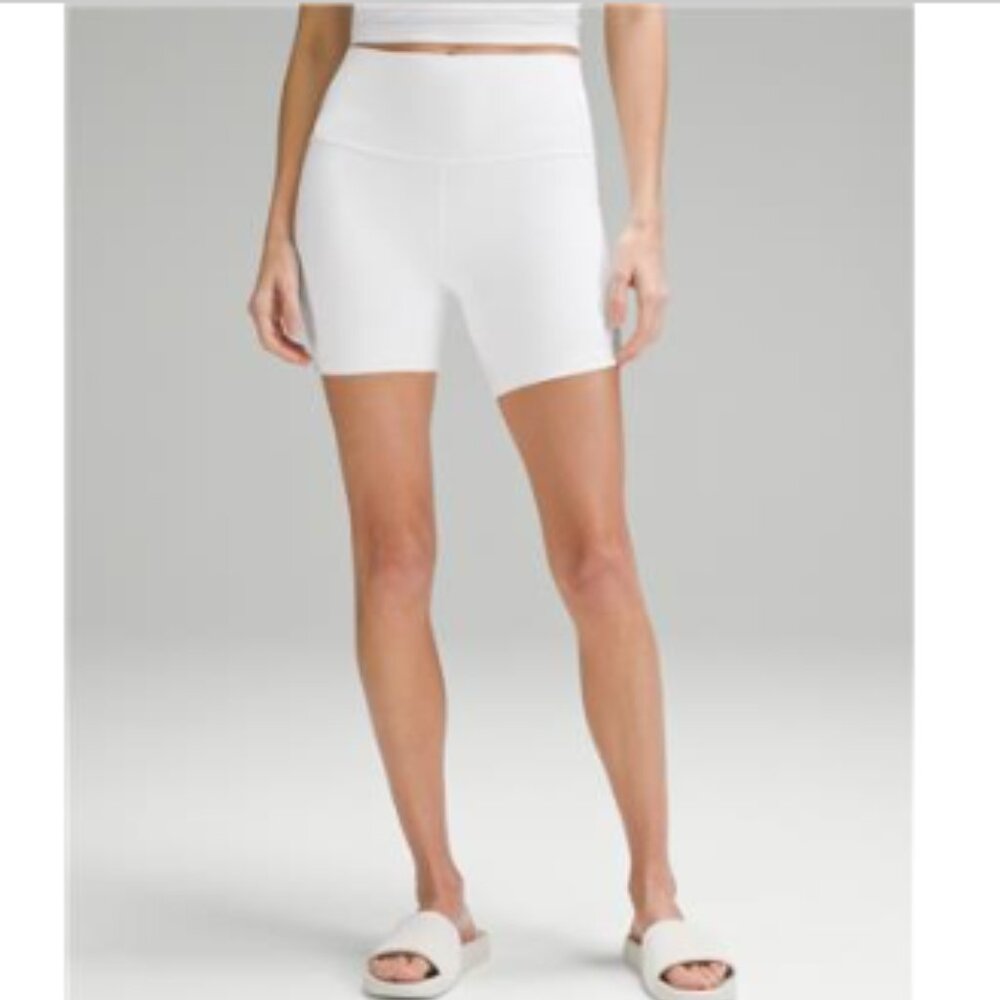 ✨NEW (NWOT) LULULEMON - Align High Rise Shorts 6'' White - Size 6